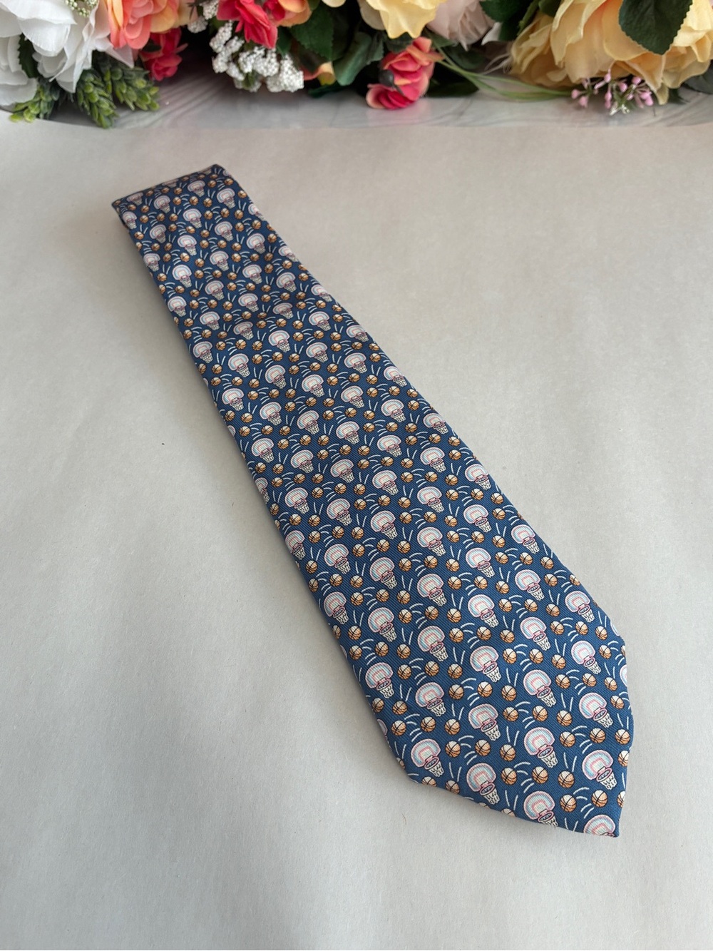 Vineyard Vines Martha’s Vineyard Silk Basketball Hoop Necktie Blue Made in USA